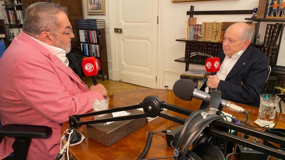 Chiche Gelblung mano a mano con Jorge Lanata en Crónica HD.