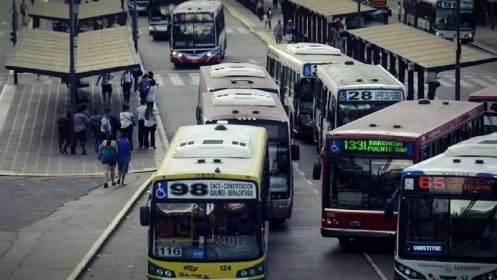 Paros anticipados, otros bajo advertencia de concretarlo, el juego de lobby y más en el transporte