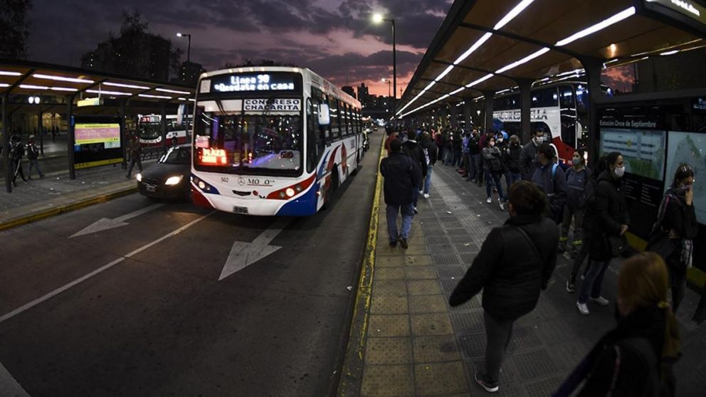 No habrá paro de colectivos: la UTA acató la conciliación obligatoria