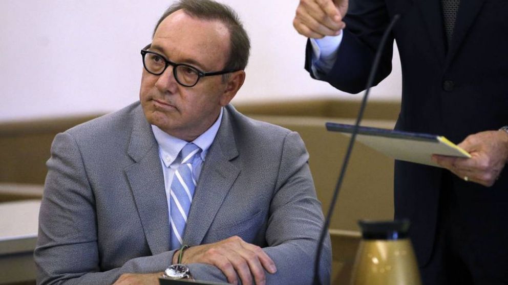 Kevin Spacey estuvo en un audiencia virtual junto a su abogado defensor