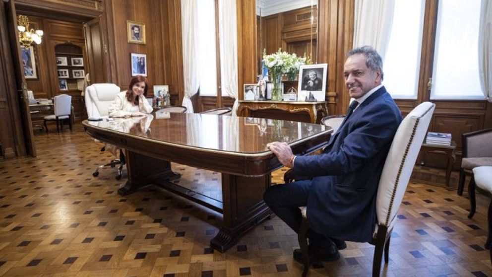 Cristina Kirchner se reunió con Scioli y se consolida el espacio oficialista