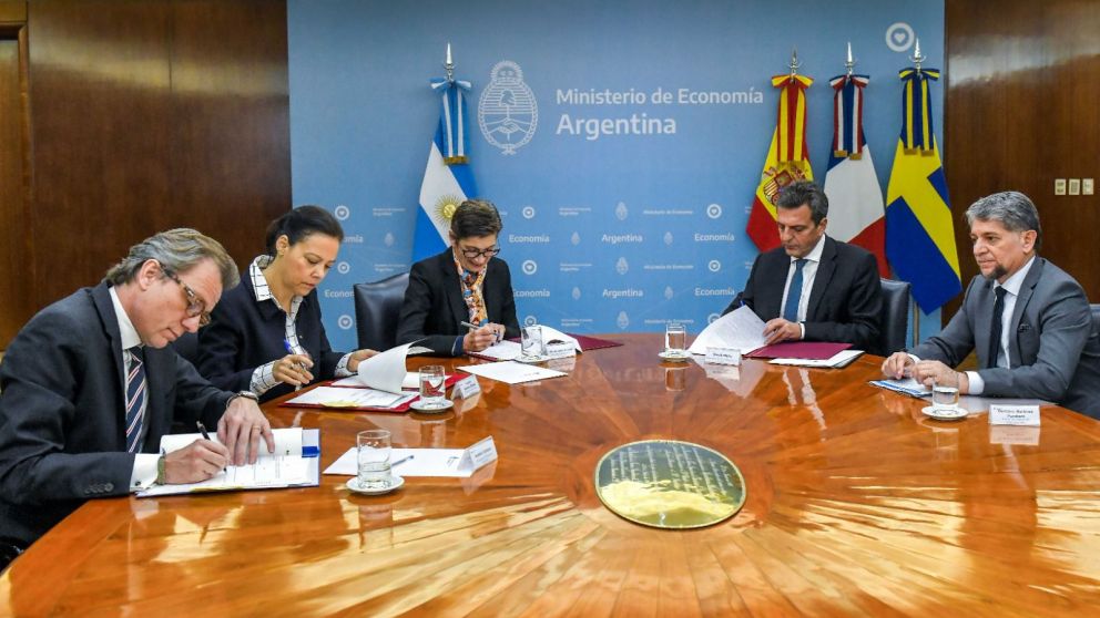 Club de París: Sergio Massa suscribió acuerdos bilaterales para la refinanciación de la deuda