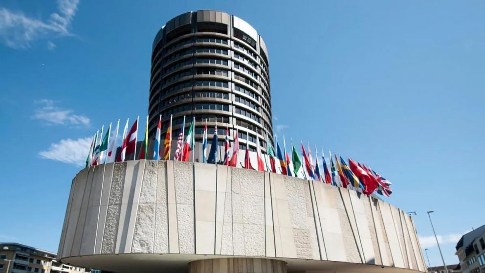 La entidad ubicada en Suiza reclamó seguir con el endurecimiento de las políticas monetarias