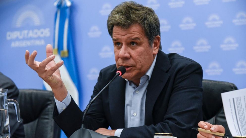 Se bajó Facundo Manes: no se presentará como precandidato de la UCR