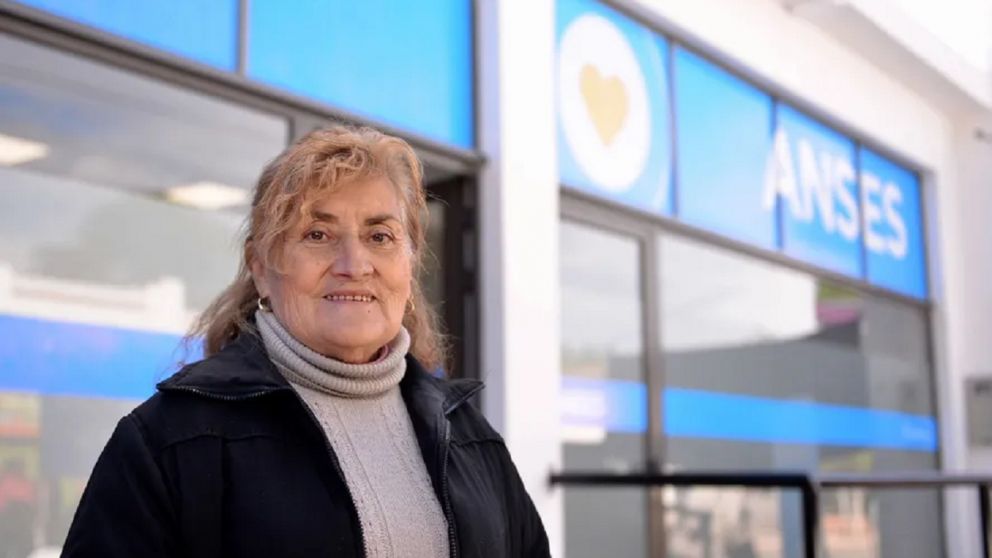 Moratoria previsional para personas sin 30 años de aportes