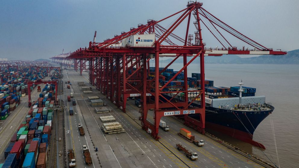 El intercambio comercial con el mundo cayó en febrero un 15% comparado con el mismo mes del año pasado