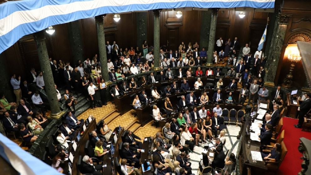 La Legislatura de la Ciudad eliminó el impuesto a las compras con tarjetas de crédito