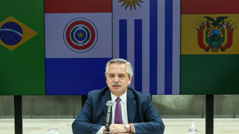 Relanzan la Unasur, con planes en energ�as e infraestructura