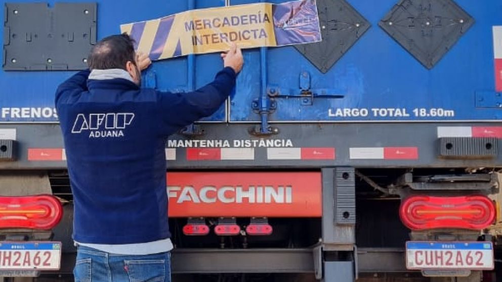 El operador de comercio exterior se había inscripto como Importador/Exportador muy recientemente y carecía de capacidad económica y financiera para la maniobra