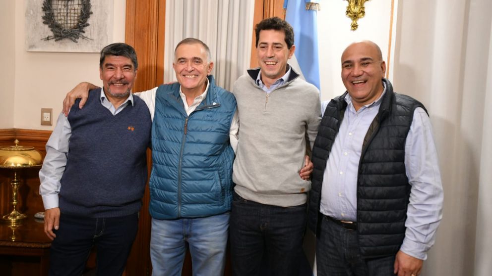 Manzur aceptaría acompañar al ministro De Pedro en una hipotética fórmula presidencial del Frente de Todos.