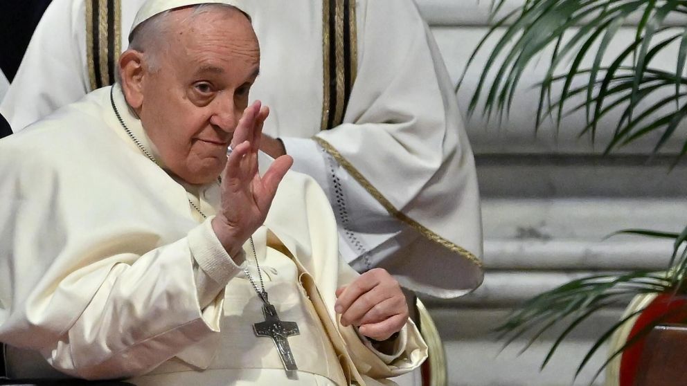 El Papa Francisco evoluciona en perfectas condiciones tras su cirugia