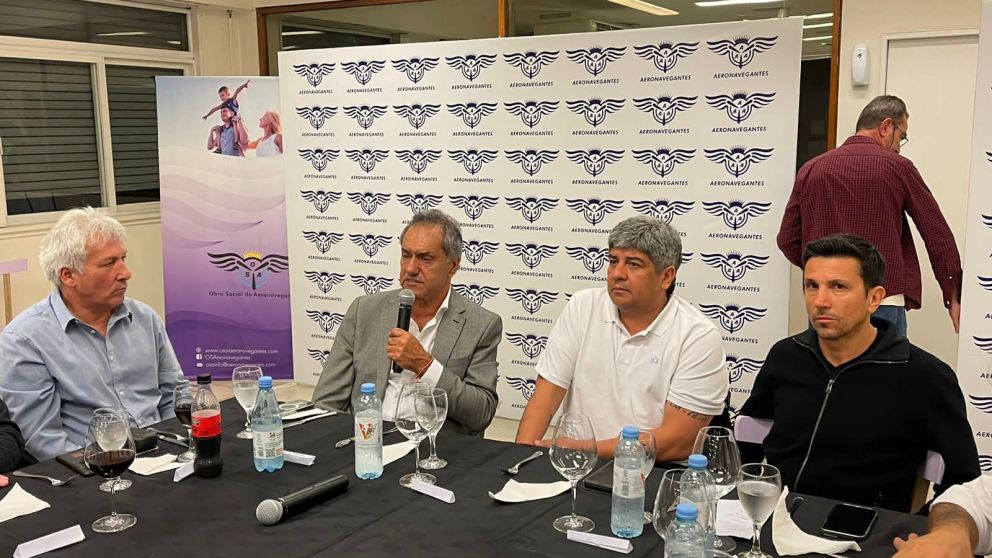 Scioli sumó apoyos a su candidatura dentro de los gremios del moyanismo