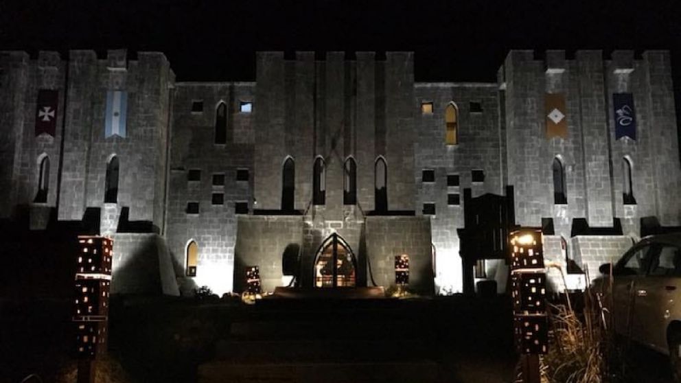 Un misterioso castillo se vende en Villa La Angostura