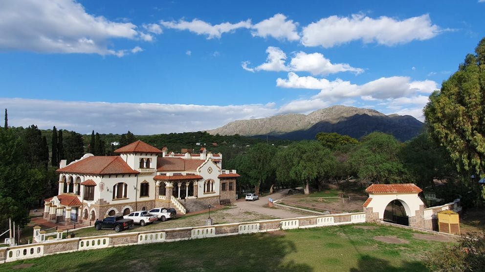 Se vende un castillo con fantasmas incluidos