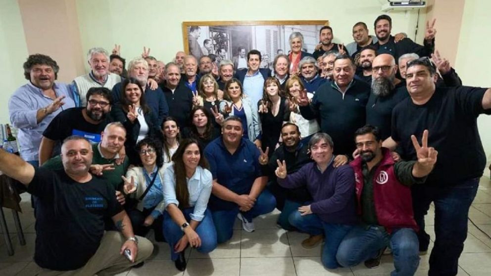 De Pedro con dirigentes de la CFT, respaldo del ala gremial K para el ministro
