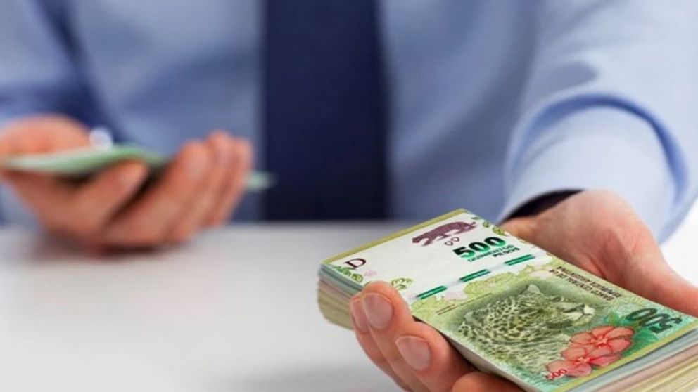 El salario pretendido en Argentina superó los $1,7 millones en febrero y volvió a ubicarse por encima de la inflación mensual