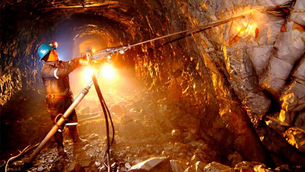 Crecen los costos mineros y empresarios advierten por la pérdida de competitividad