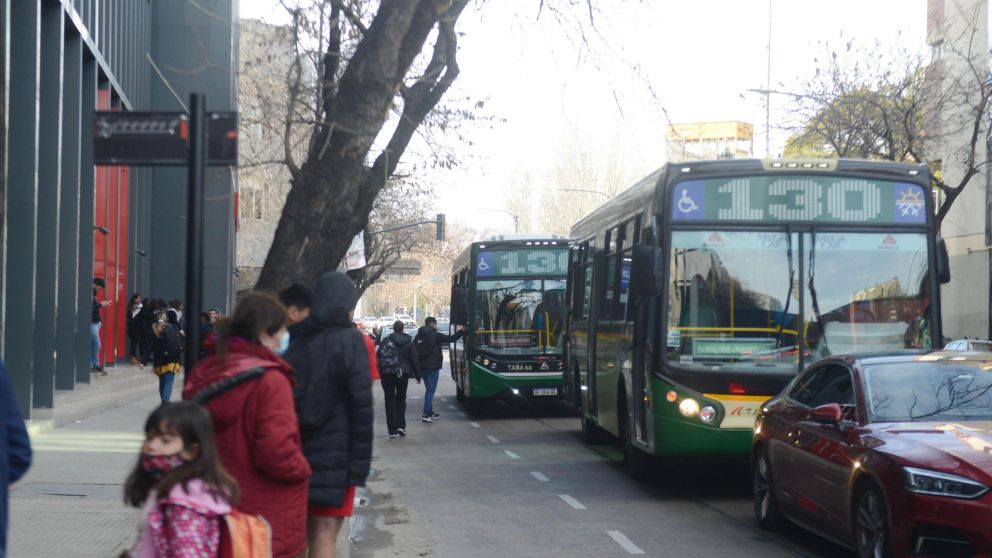 Paritaria de la UTA, una series de conflictos cíclicos desde 2019 que incluyen su interna