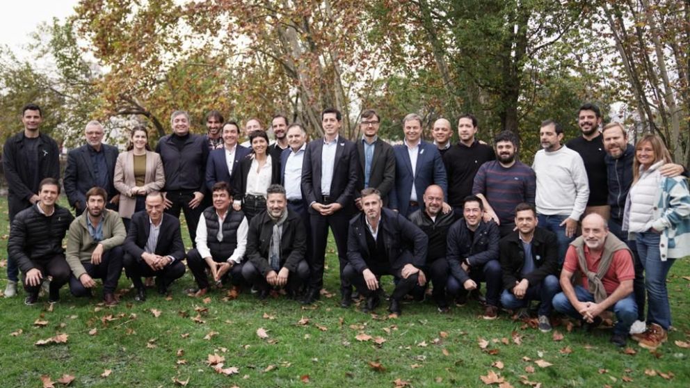 Intendentes se reunieron con Wado y Máximo por el acto del 25 de mayo