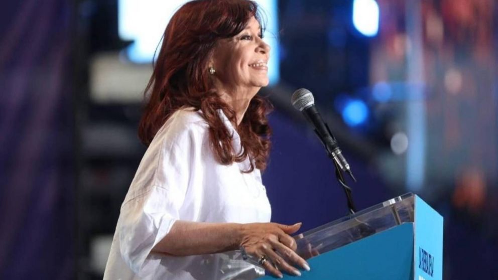 La vicepresidenta confirmó este martes que no será candidata en las próximas elecciones