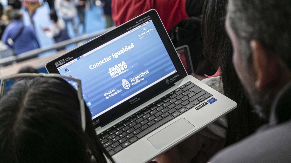 Computadoras del Ministerio de Educación