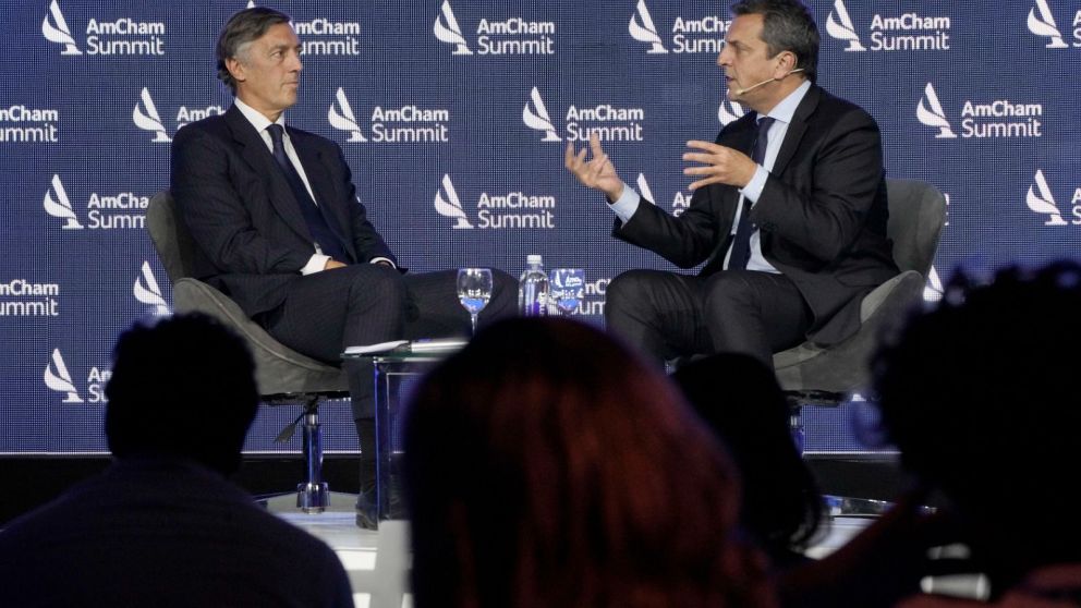 AmCham: Massa habló sobre las reservas y su equipo salió al cruce de los reclamos empresarios