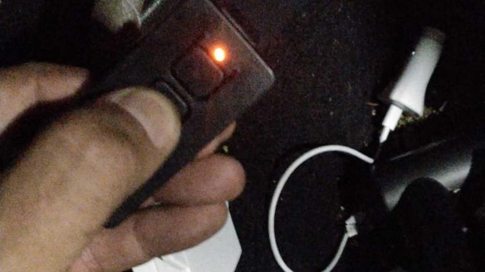 El veh�culo contaba con un equipamiento especial a trav�s del cual se buscaba esconder la mercader�a.