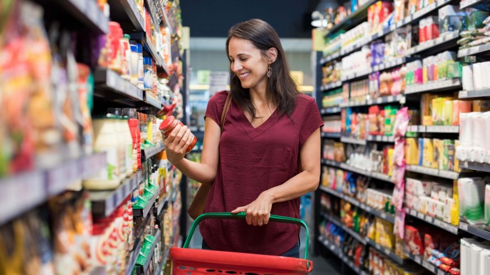 Los productos más económicos le ganan a las primeras marcas