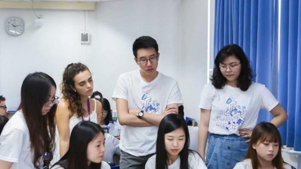 El gobierno chino busca conectar a las instituciones de educación superior con las empresas