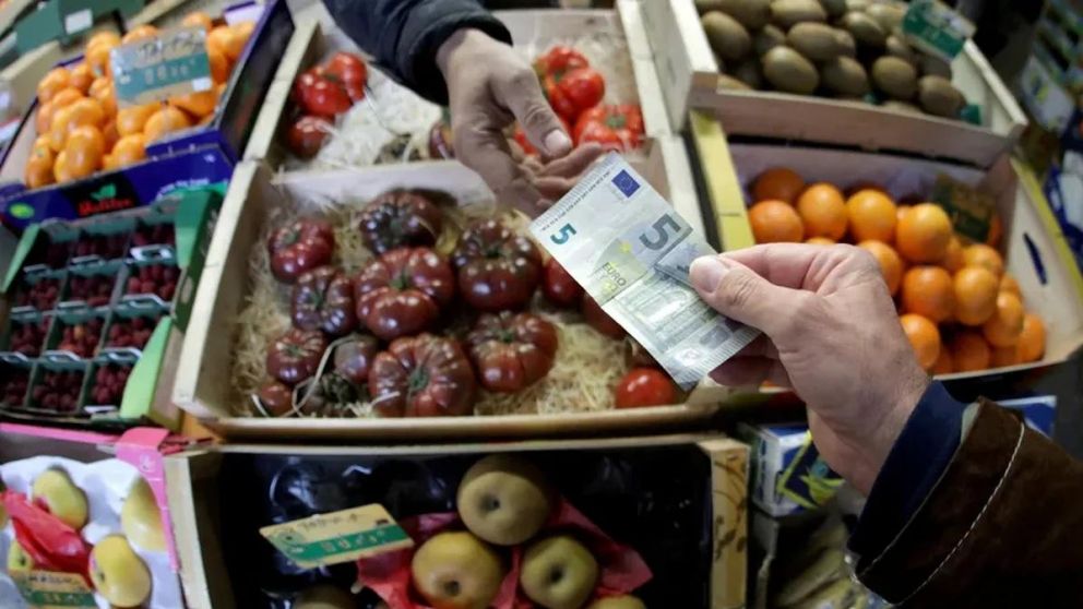 La suba de los alimentos fue del 13,6% en abril, casi dos décimas menos que en marzo