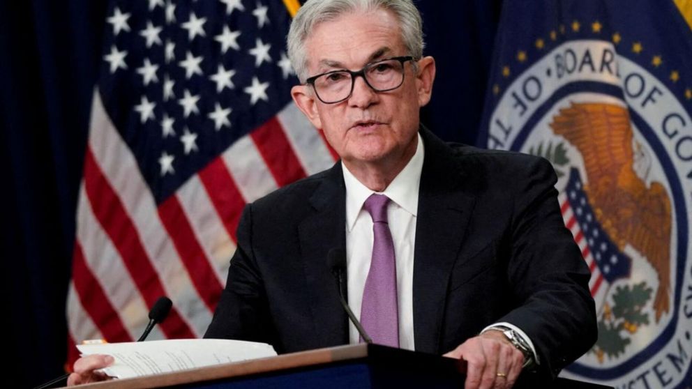 Powell, el presidente de la Fed cayó en una broma de dos youtubers rusos