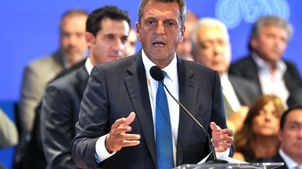 Sergio Massa confirmó la revisión del acuerdo con FMI y hubo respaldo de Casa Rosada