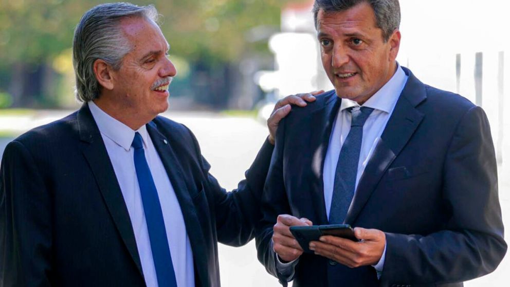 Alberto Fern�ndez se baja de la carrera electoral