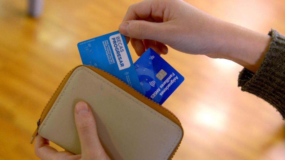 �Qui�nes cobran Becas Progresar?