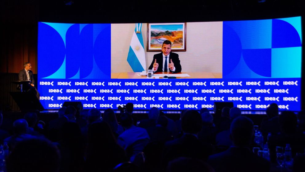 Sergio Massa disertó de forma virtual en el encuentro de IDEA sobre energía