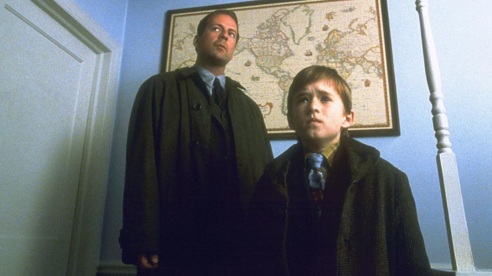 Bruce Willis y Hayley Joel Osment en Sexto Sentido, la pel�cula m�s famosa de M.Night Shyamalan
