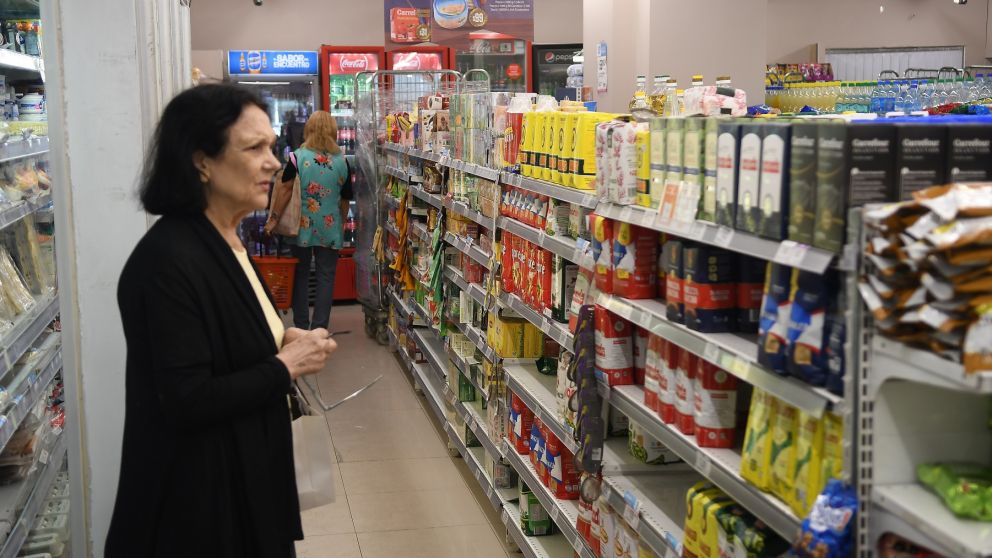 La inflación de marzo saltó a 7,7% y presiona sobre la tasa de interés