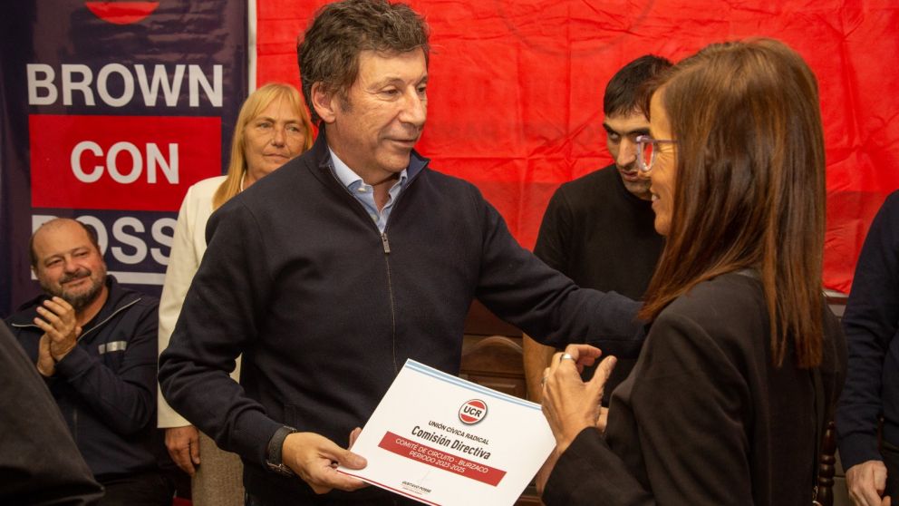 Posse en Almirante Brown: “Si ganamos la Provincia crecen los municipios”