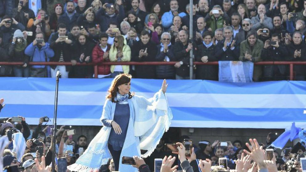Dirigente del kirchnerismo ofrecieron detalles de la marcha contra la Corte y la proscripción a Cristina.
