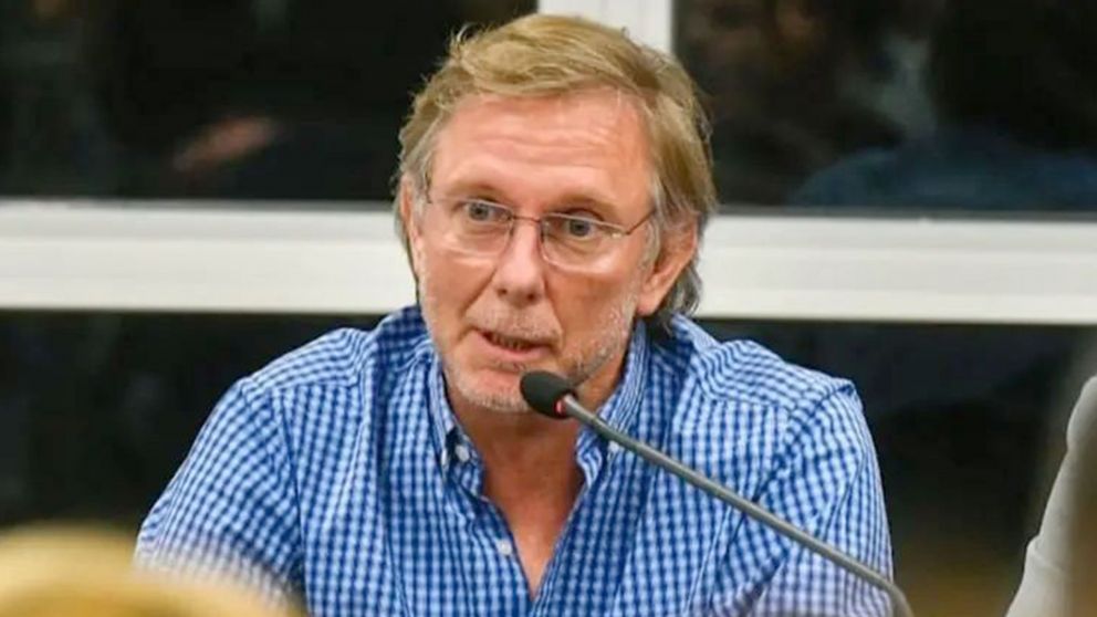 El ministro Bahillo dio una conferencia de prensa para hablar de la nueva medida