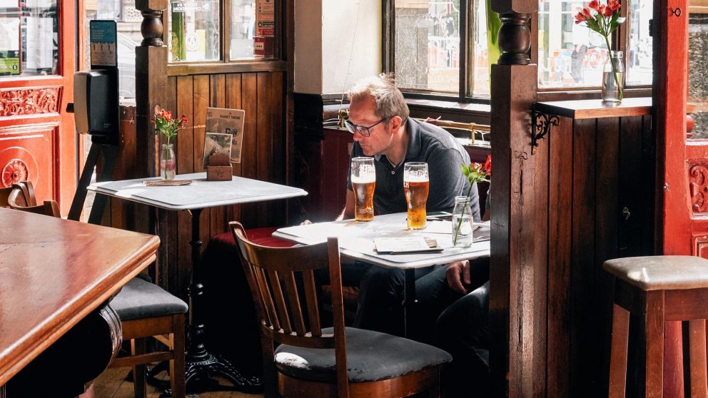 Pubs del Reino Unido cierran por la crisis energética