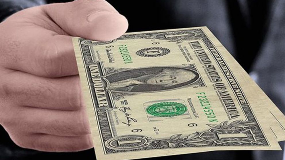 Dólar hoy: la AFIP devuelve percepciones del impuesto a las ganancias