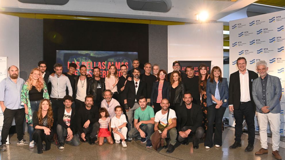 Actores, realizadores y directivos en la presentación