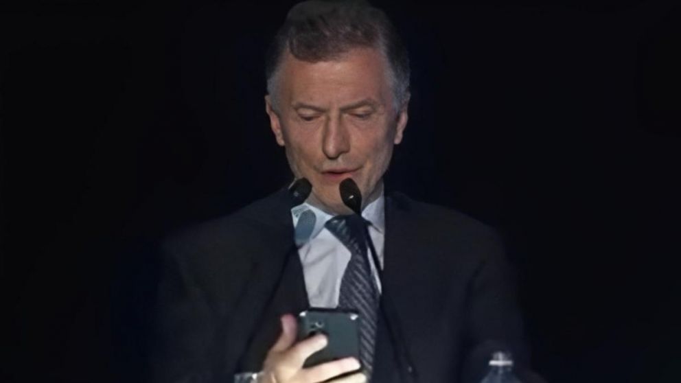 Mauricio Macri dio el presente en la cena anual de la Fundación Libertad