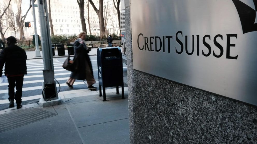 De acuerdo con Bloomberg, la operación costará a cada ciudadano aproximadamente 12.500 francos (13.586 dólares)