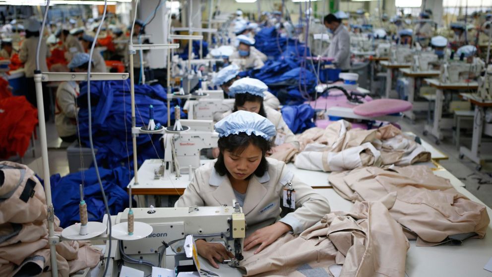 El Gobierno impulsa una jornada laboral de más horas y abrió un gran debate