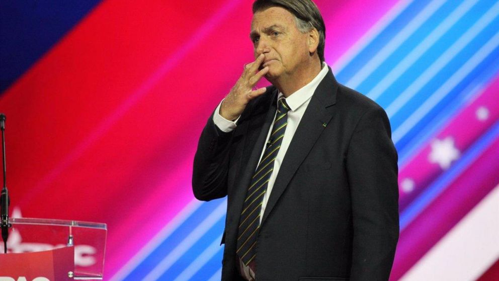El ex mandatario se enfrenta a unas quince investigaciones en el Tribunal Superior Electoral