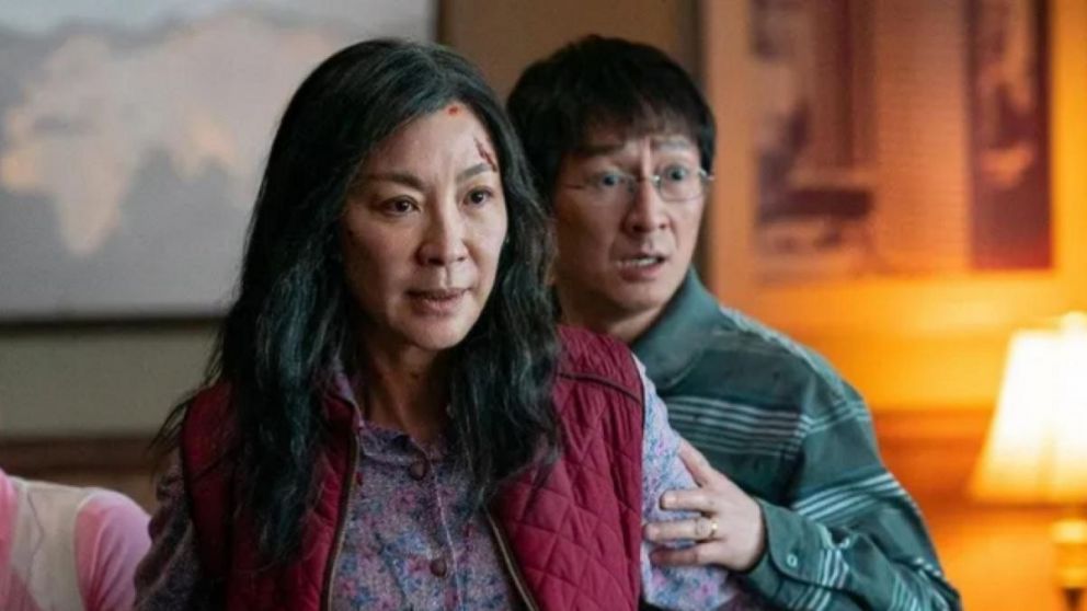 Todo en todas partes al mismo tiempo se llevó Oscar a mejor película