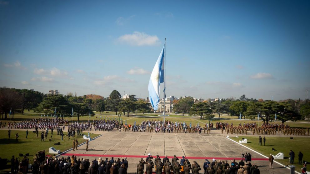El necesario rearme nacional no puede estar ausente en el debate electoral