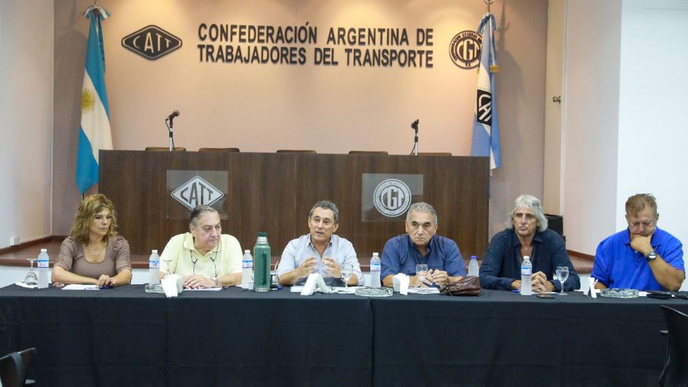 La confederación de gremios transportistas tiene agenda de labor para lo inmediato